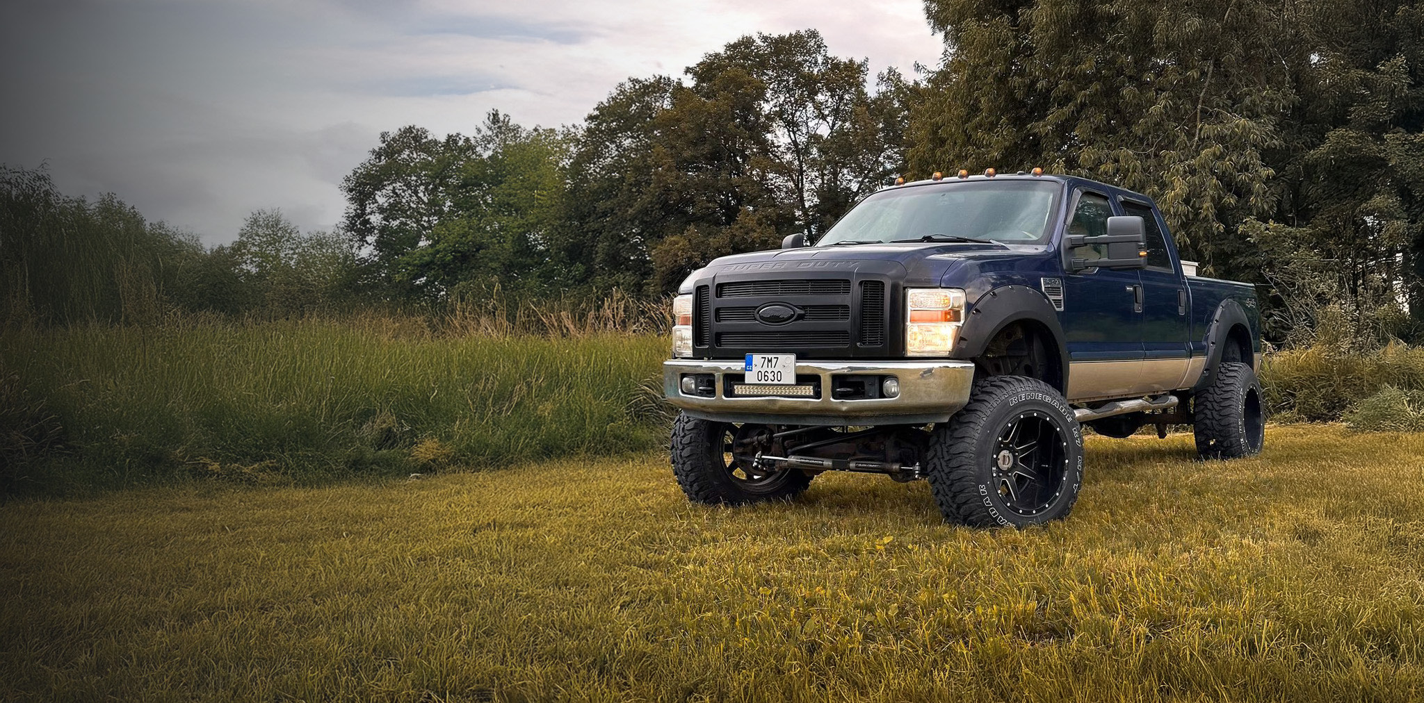 Fotografie Hradec Králové — automotive fotografie Ford F-250